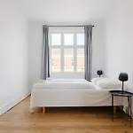 Stunning 6-pax Valby Apartamento Copenhaga